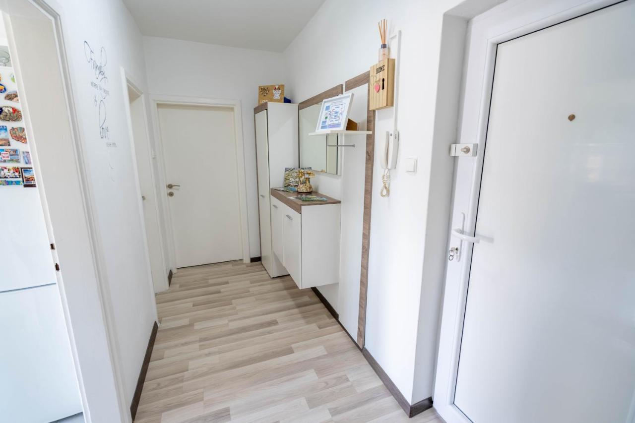 Apartman M Daire Knin Dış mekan fotoğraf