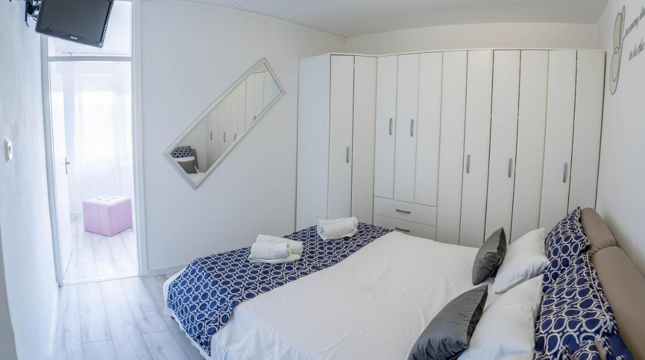 Apartman M Daire Knin Dış mekan fotoğraf